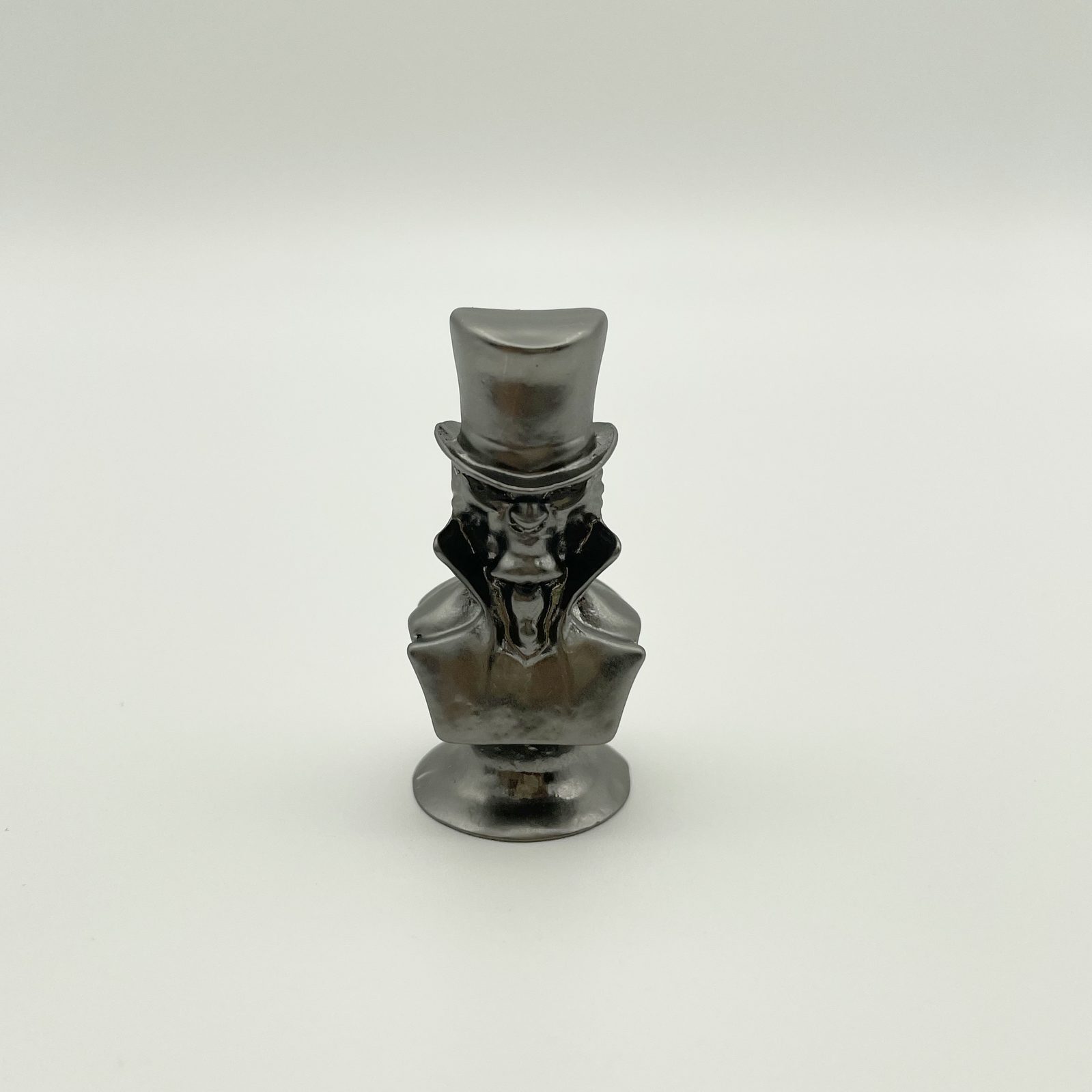 Custom metal game figurines assortment, OEM plated finish