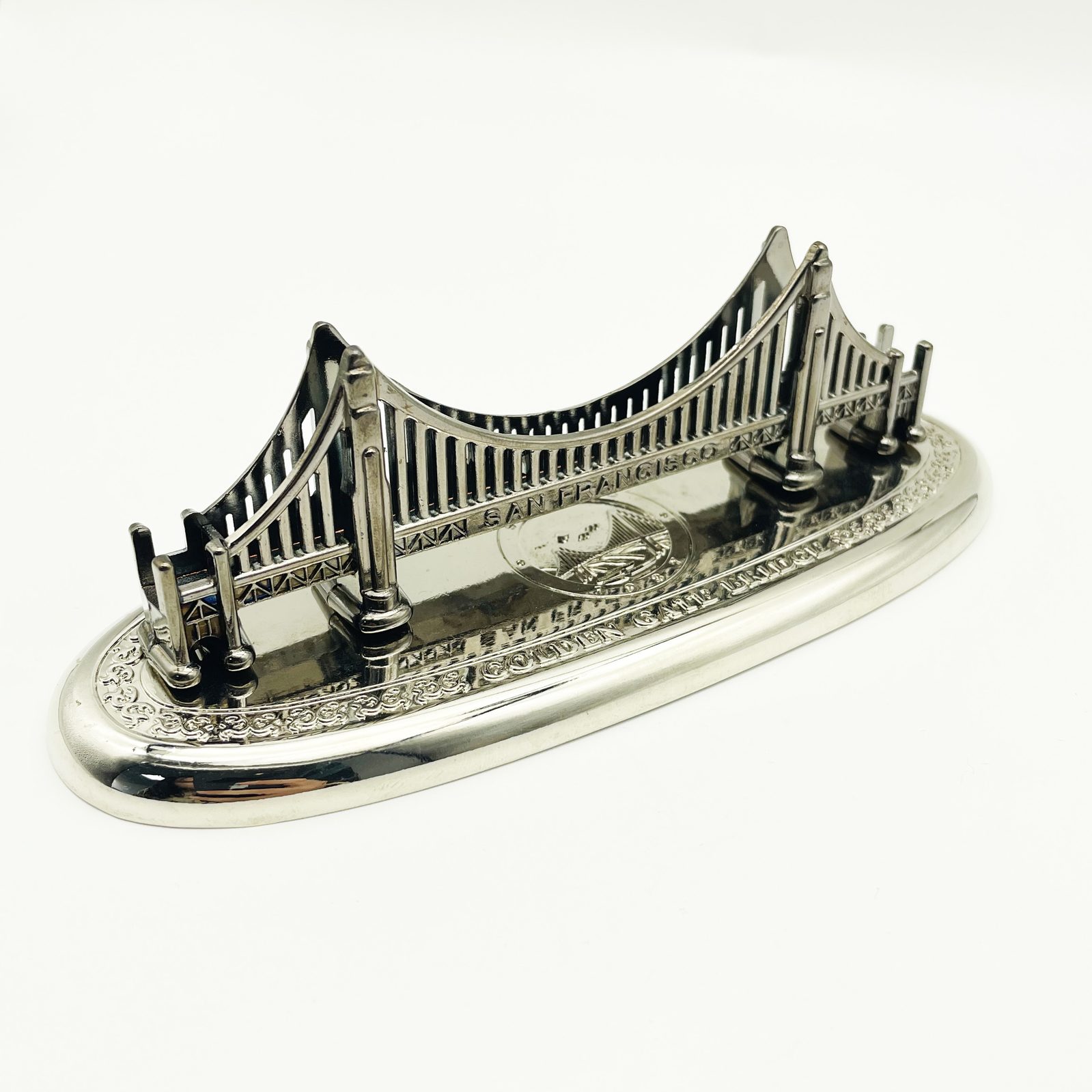 Custom GOLD BRIDGE token reverse or angle view